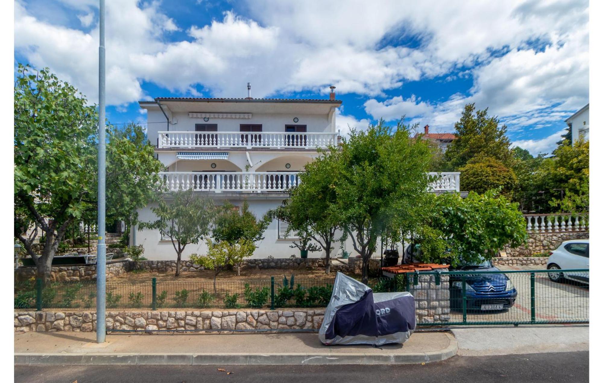 3 Bedroom Awesome Apartment In Novi Vinodolski Exterior photo